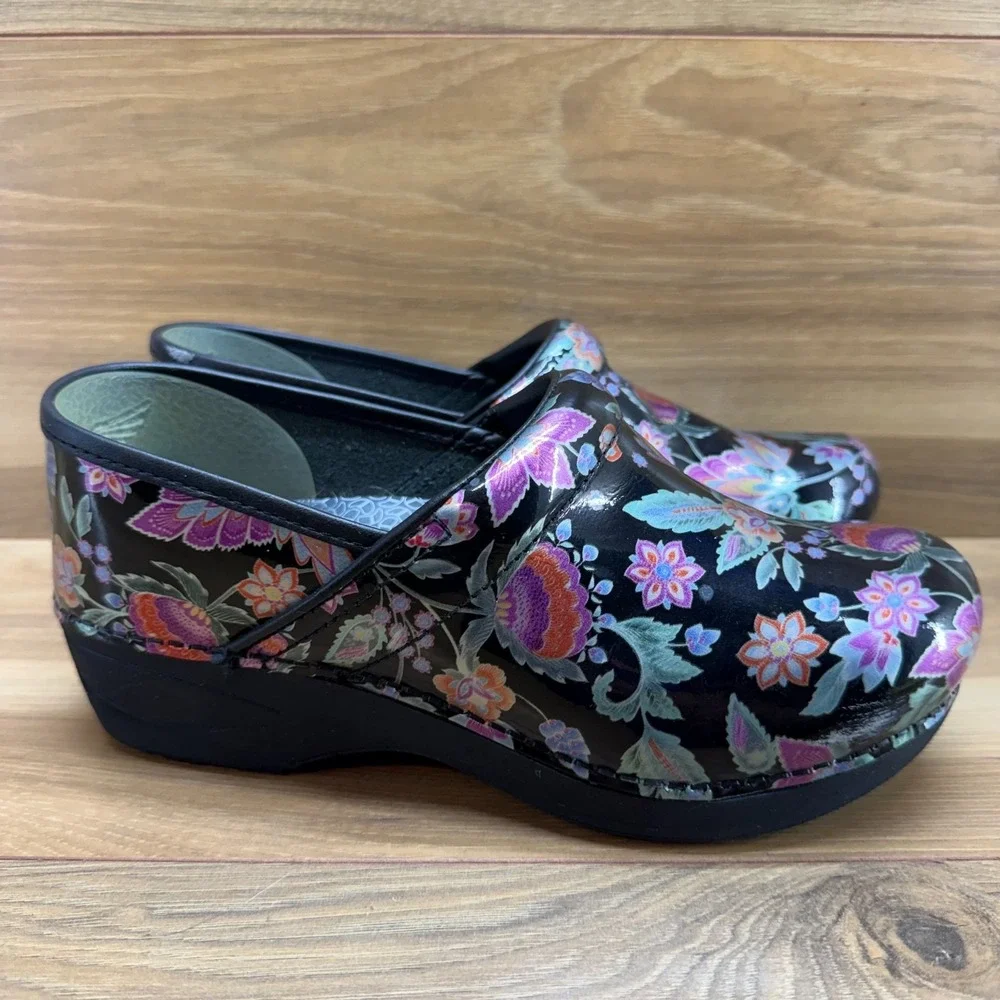Women’s Floral Black Clog Mules - Picture 2 of 12